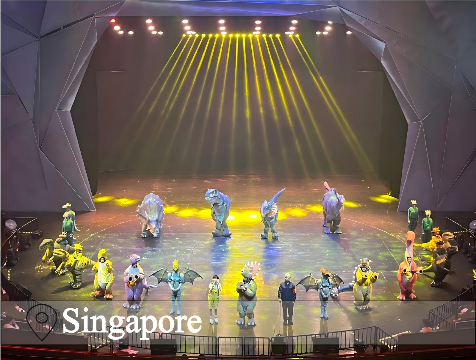 Large-Scale Dinosaur Stage Show