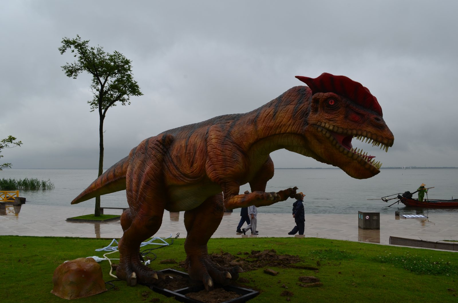Tyrannosaurus Rex, Lakeside Landmark