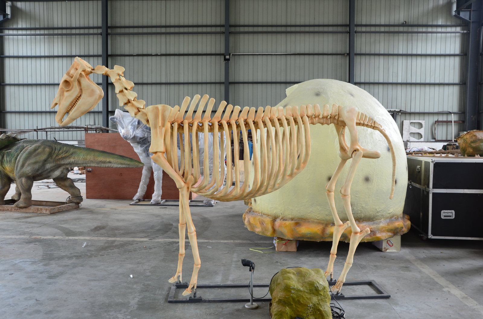 Skeleton Model with Nest Egg Set