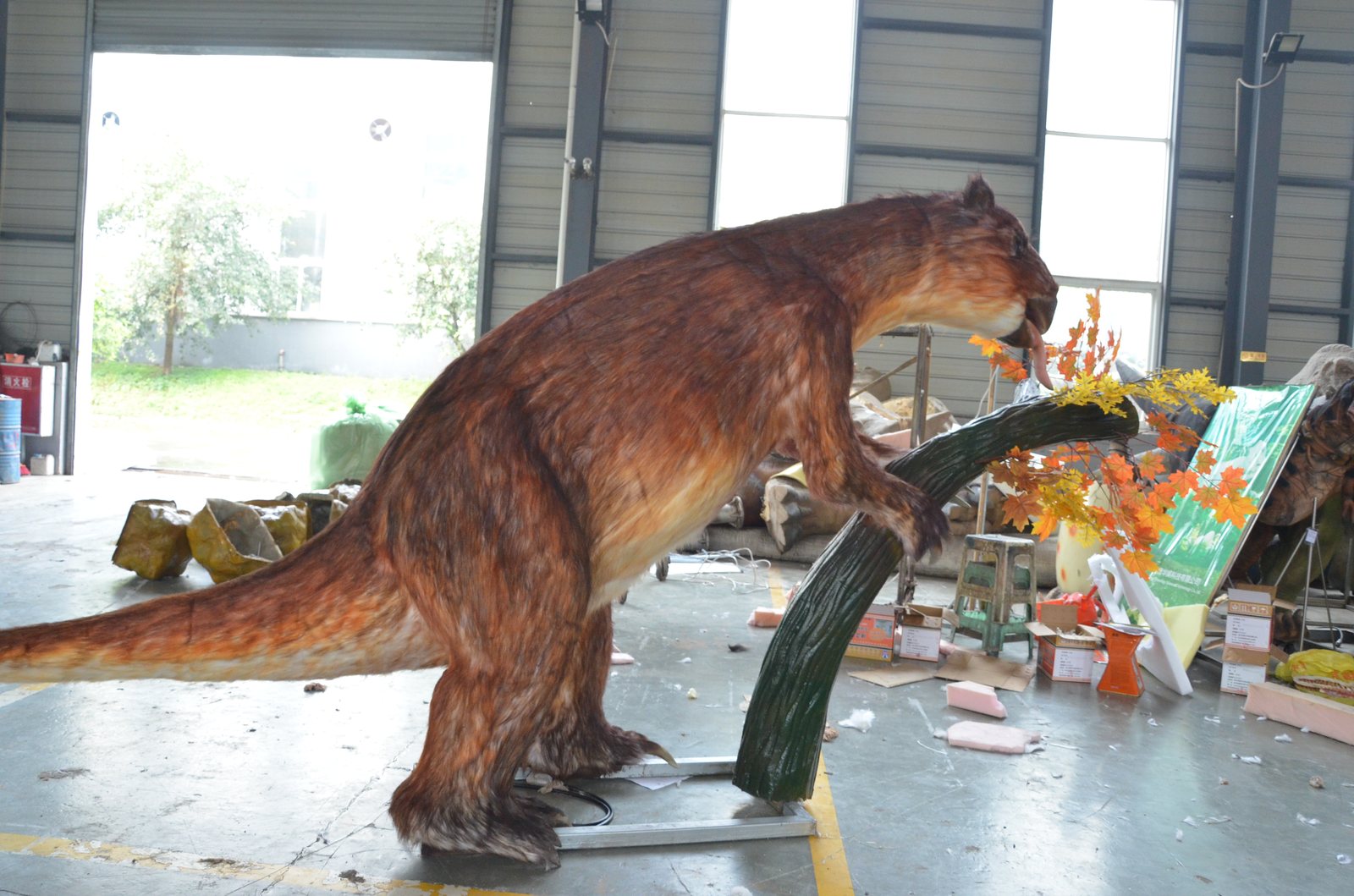 Sabre-Tooth Tiger Animatronic