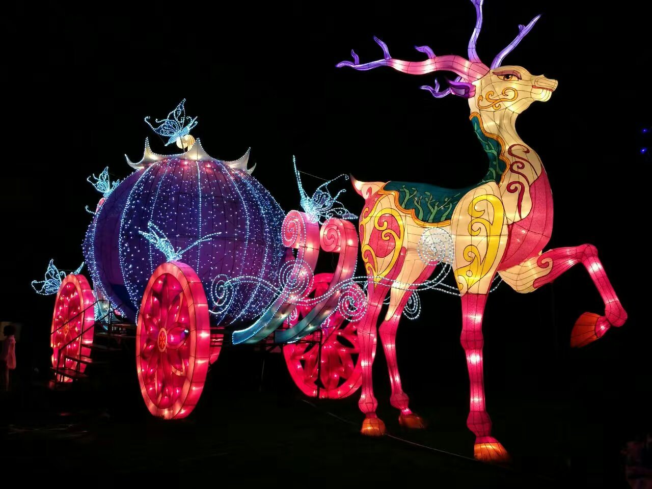 Reindeer & Pumpkin Carriage Lantern