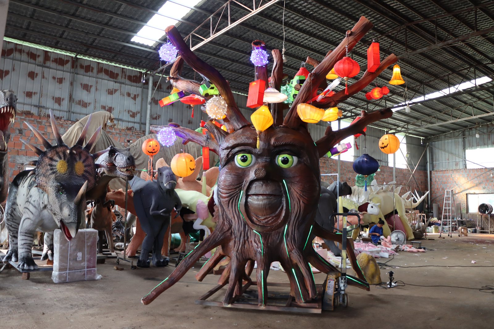 Talking Tree — Production Floor